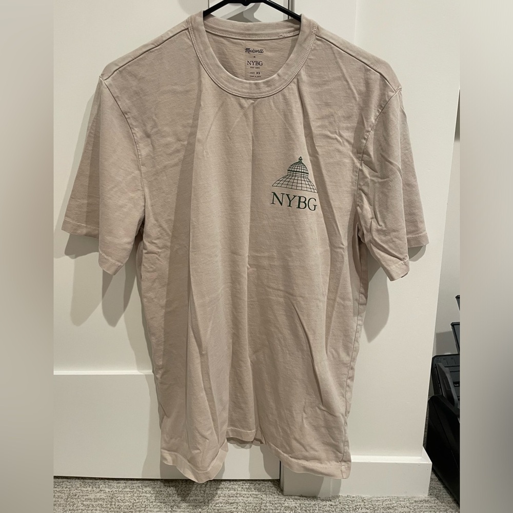 Madewell NYBG unisex tee shirt in XS. EUC!!